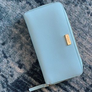 Like new Kate Spade Wallet ♠️